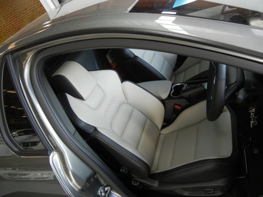 Holden Maloo (2)